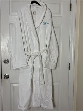 Frette Crisp White Embroidered Plush Robe The Bay at Daytona Beach Size XL Hotel
